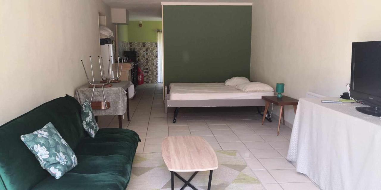 Petit Gite Ou Chambre D'Hotes 2/4 Personnes Buffieres Luaran gambar